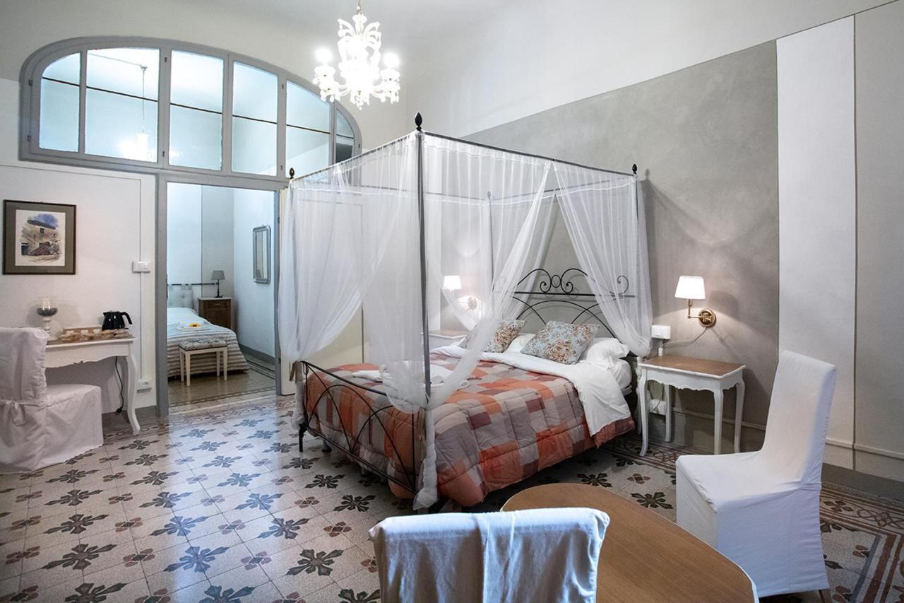 Отель Residenza Centro Storico Лукка Экстерьер фото