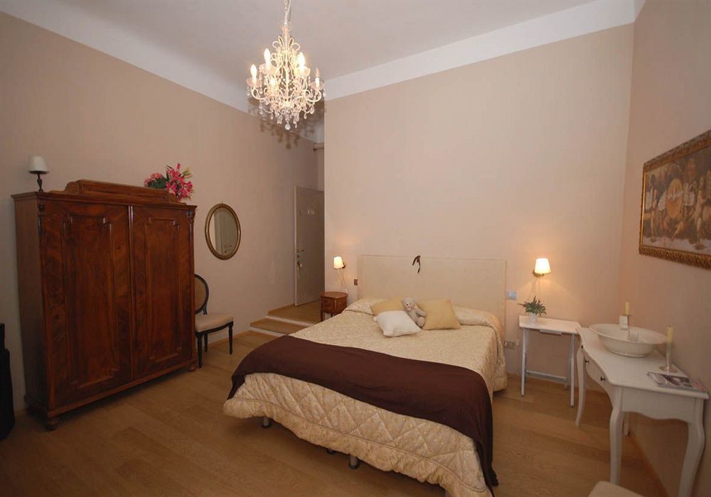 Отель Residenza Centro Storico Лукка Экстерьер фото